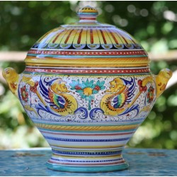 Tureen in ceramic Deruta, with lid