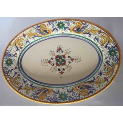 Piatto da portata ovale in ceramica Deruta, stile raffaellesco